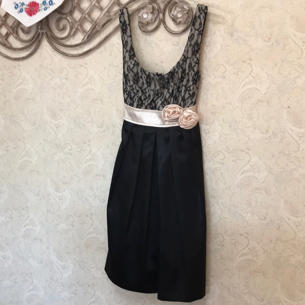 lace dress